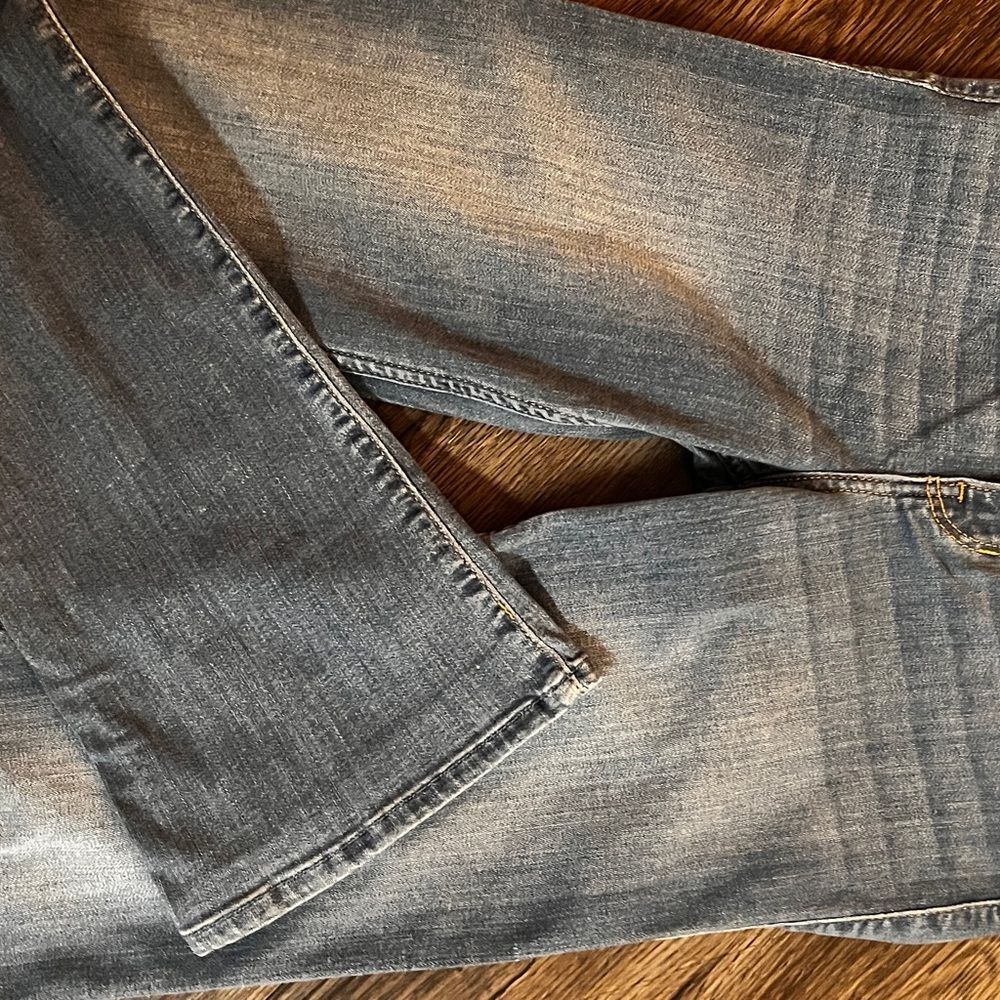 Hollister Women's Denim Jeans with Logo - Picture 5 of 8